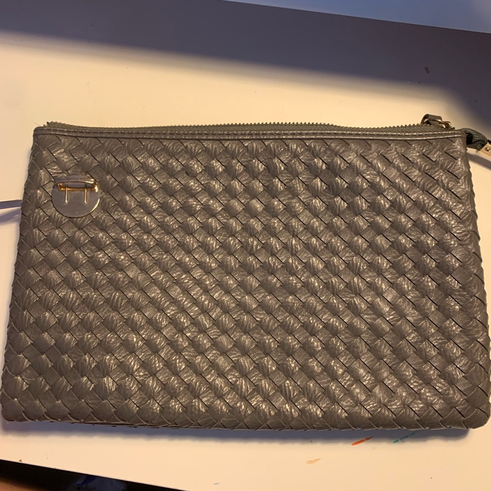 Large clutch